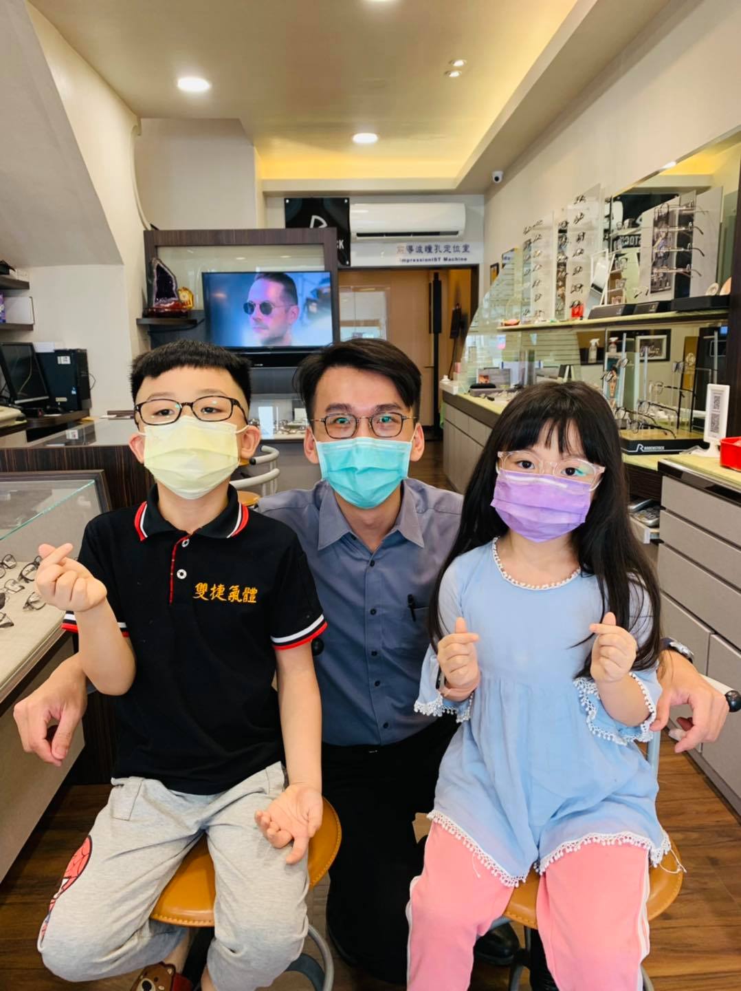 小朋友配眼鏡推薦店家－圓山眼鏡：孩子的視力成長，我們一起守護！